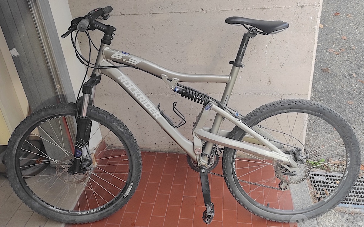 Vtt rockrider hotsell 6.3 tout suspendu